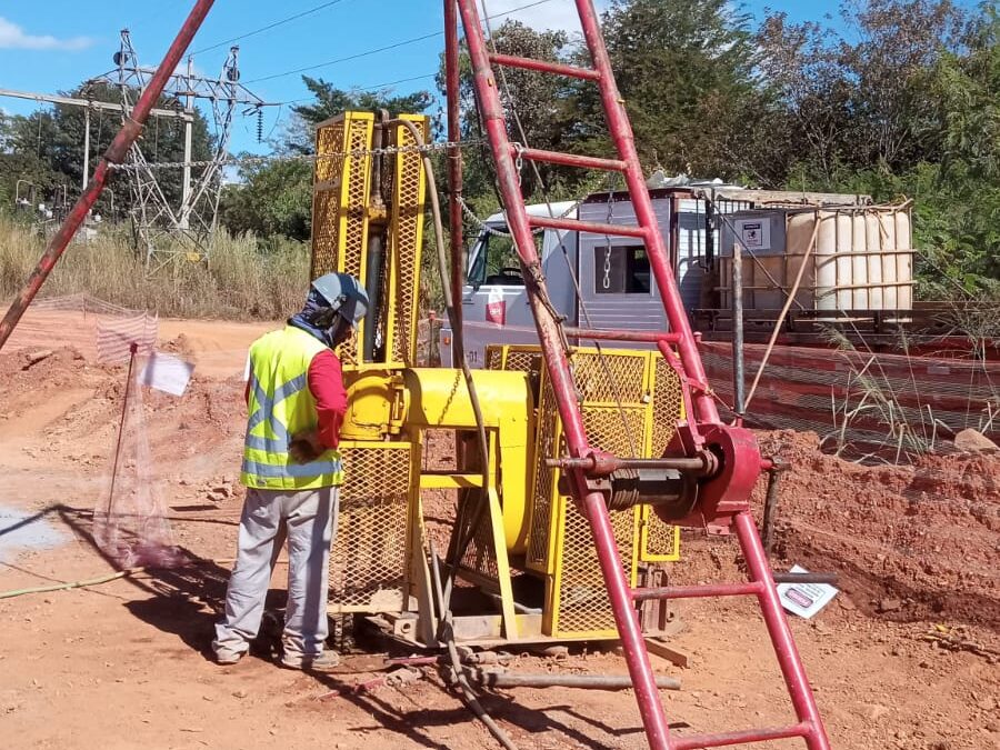 Sondagem a Percussão (SPT): O Guia de Compacidade e Consistência do Solo